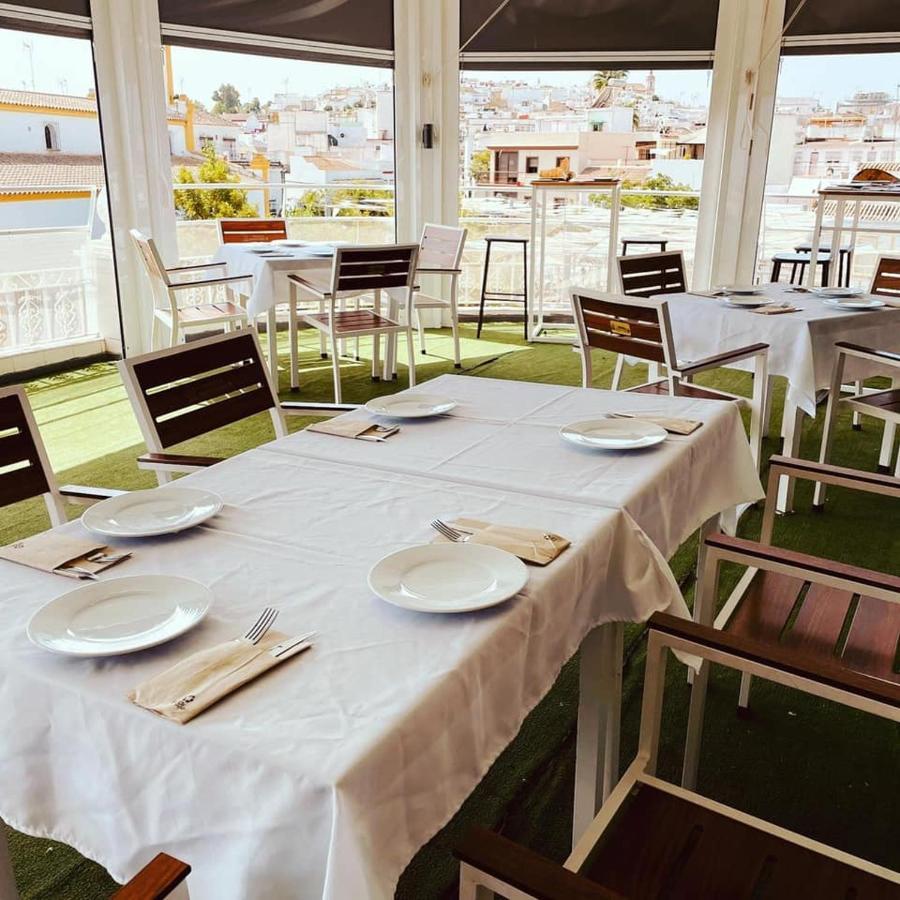 Novo Apartahotel & Restaurante Las Cabezas de San Juan Exterior foto